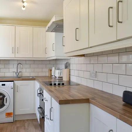 Midbays بيت للعطل سكرابورو